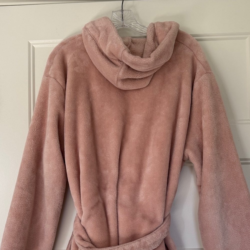 Summer & Rose Pink Plush Robe - Picture 6 of 7
